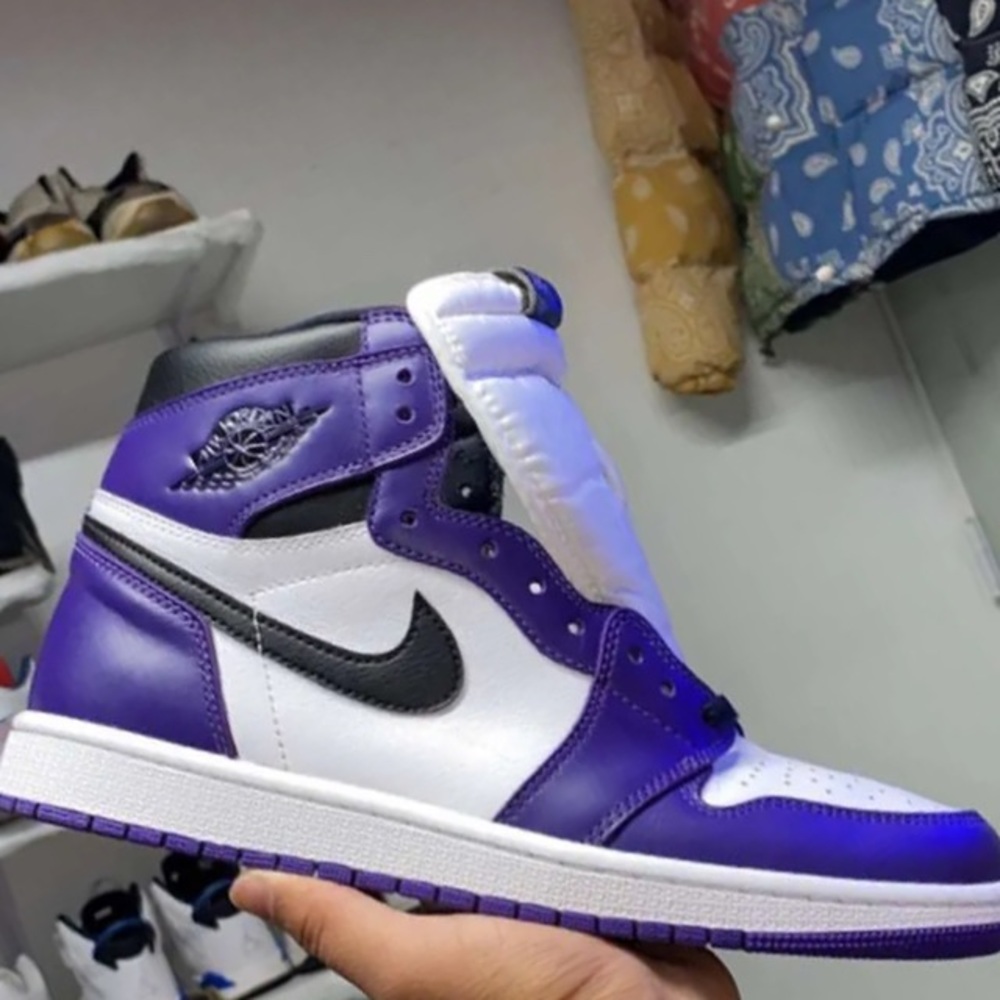 Jordan retro 1 court purple